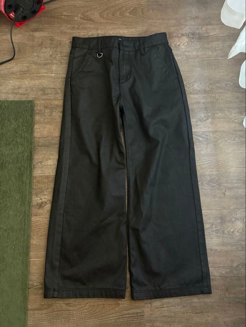 パンツ Stacked Oil Coating Loose Fit Pants