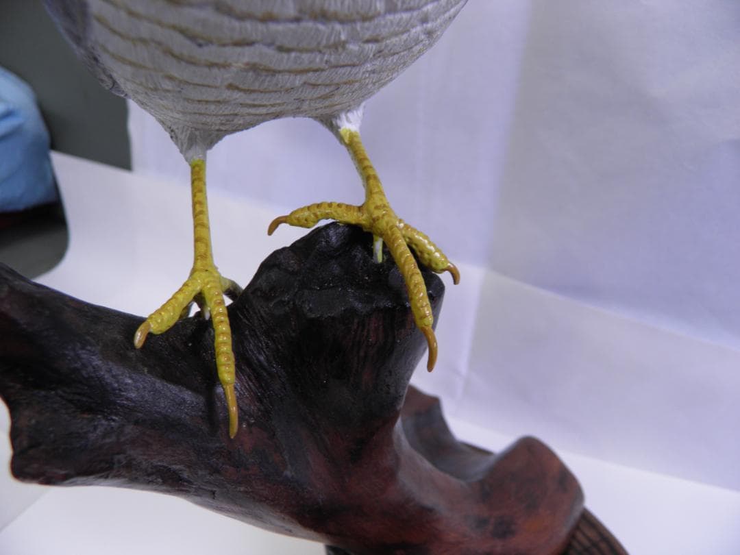 木彫りの鳥　カッコウ