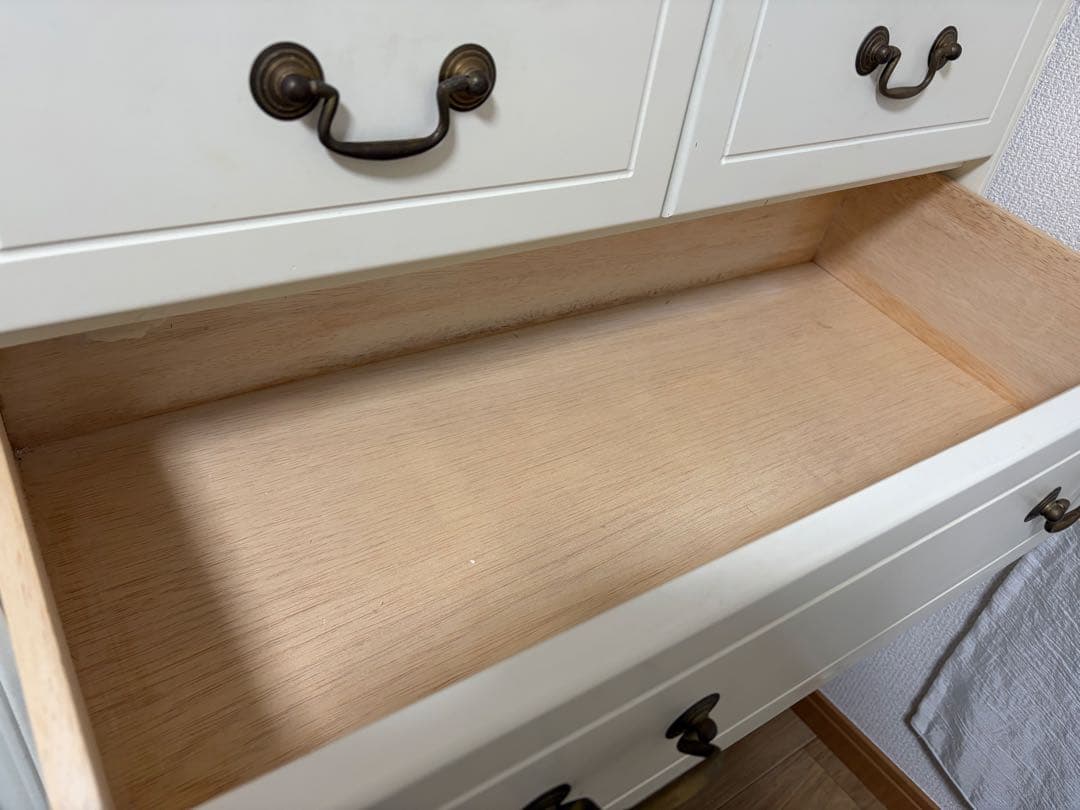 アンティーク　ロココ調　ホワイト木製チェスト　フレンチカントリー