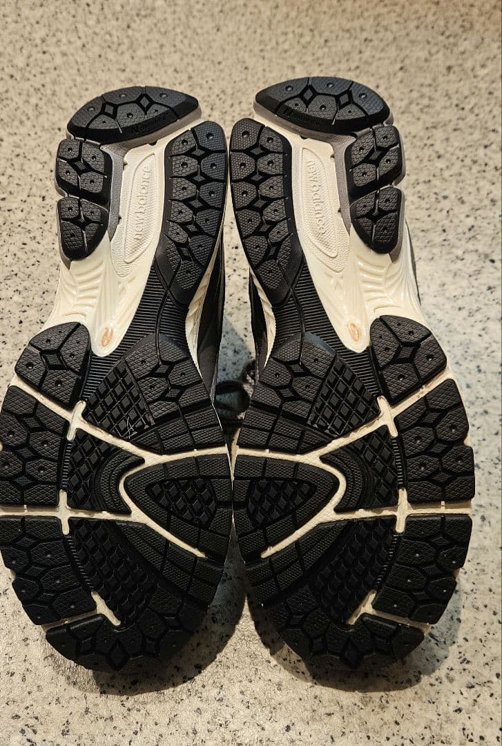 New Balance M2002RHP 27cm グレー/ネイビー/ゴールド