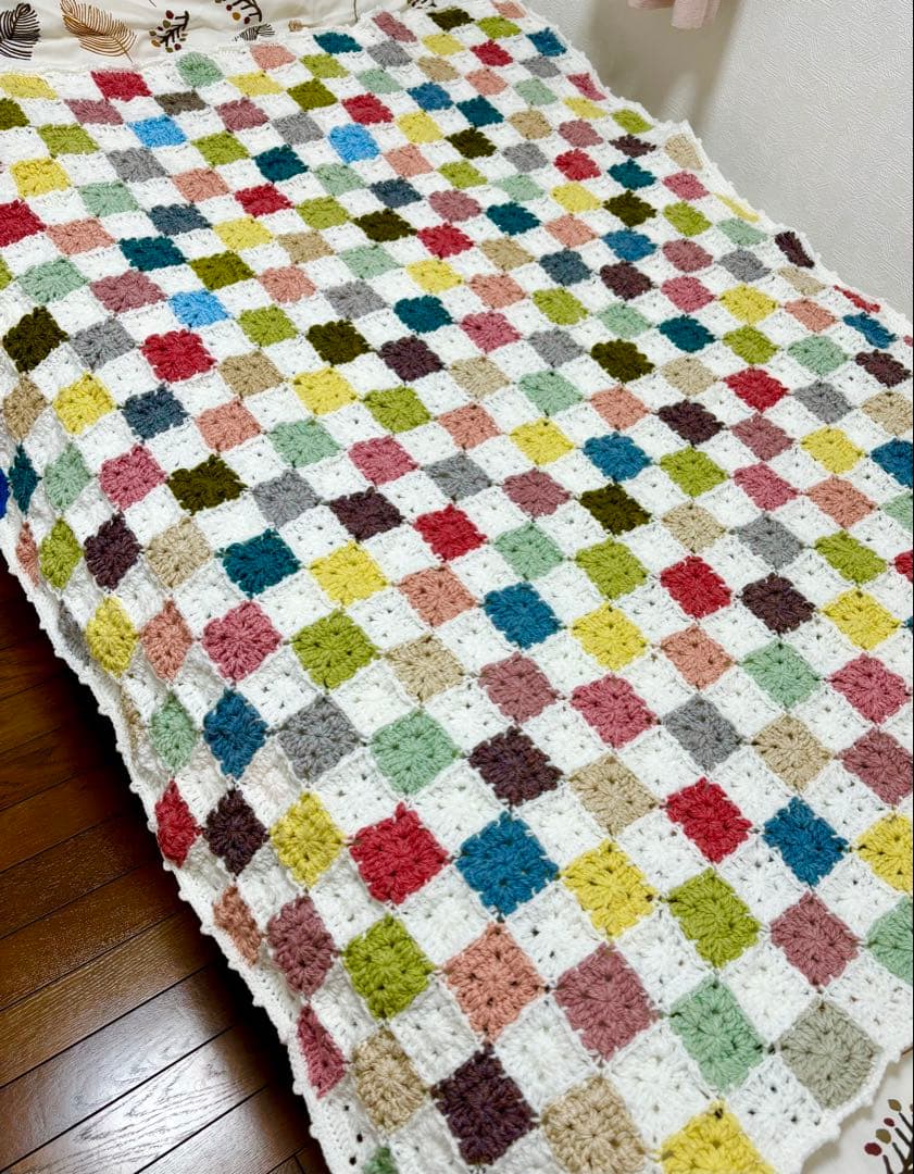 パッチワーク柄の手編みブランケット＊123×143cm＊