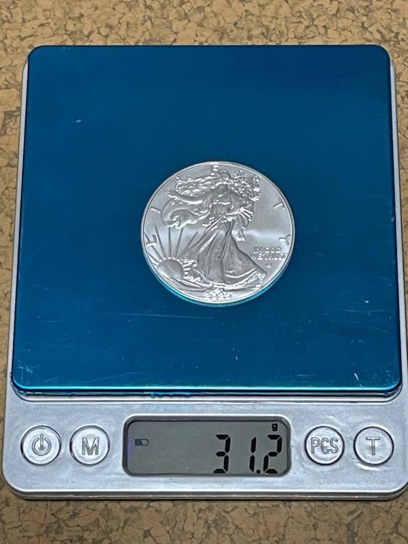 2025年 アメリカンイーグル 1ドル 銀貨 1オンス 純銀 ケース付き