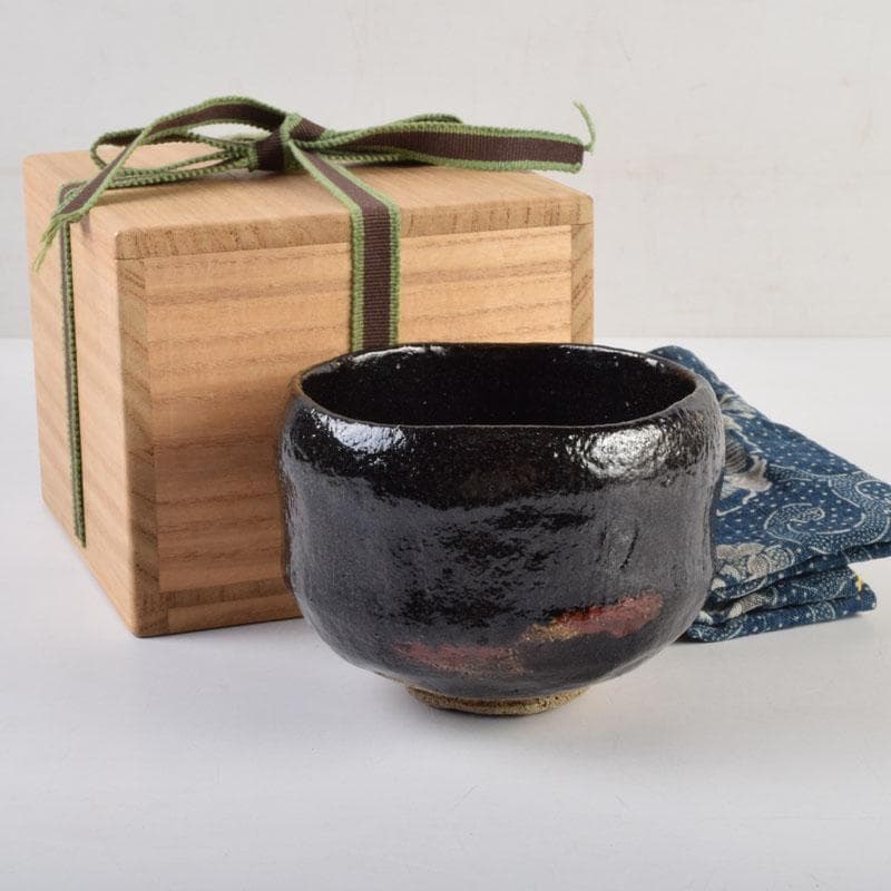 茶道具　楽吉左衛門　黒楽茶碗　時代箱付　V　9146