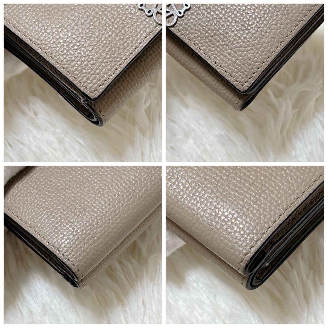 人気カラー✨LOEWE アナグラム トライフォールド ウォレット 三つ折り財布