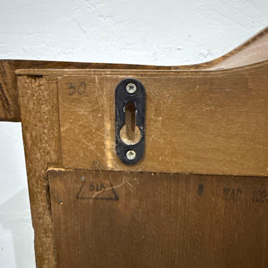 ヴィンテージ　ウォールガラスキャビネット