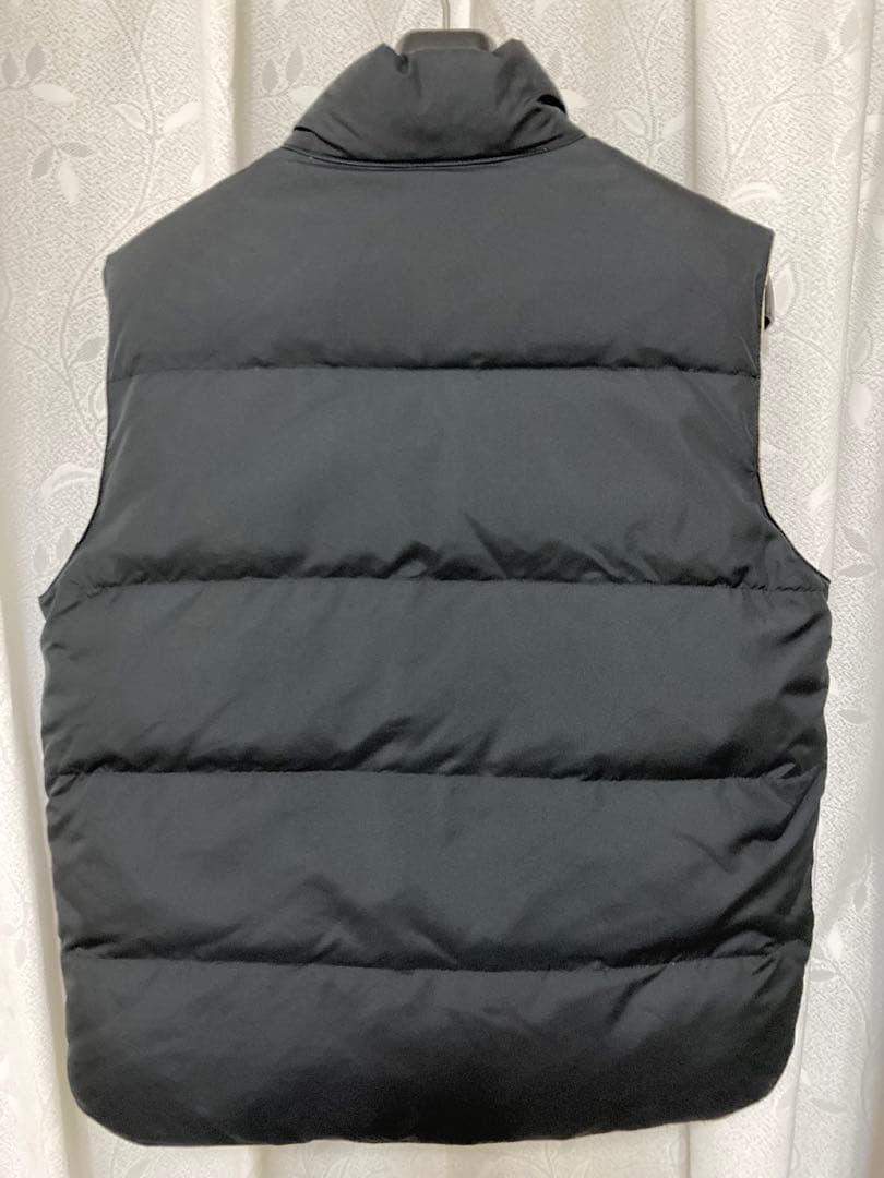 リバーシブル ダウンベスト 黒 チェック柄