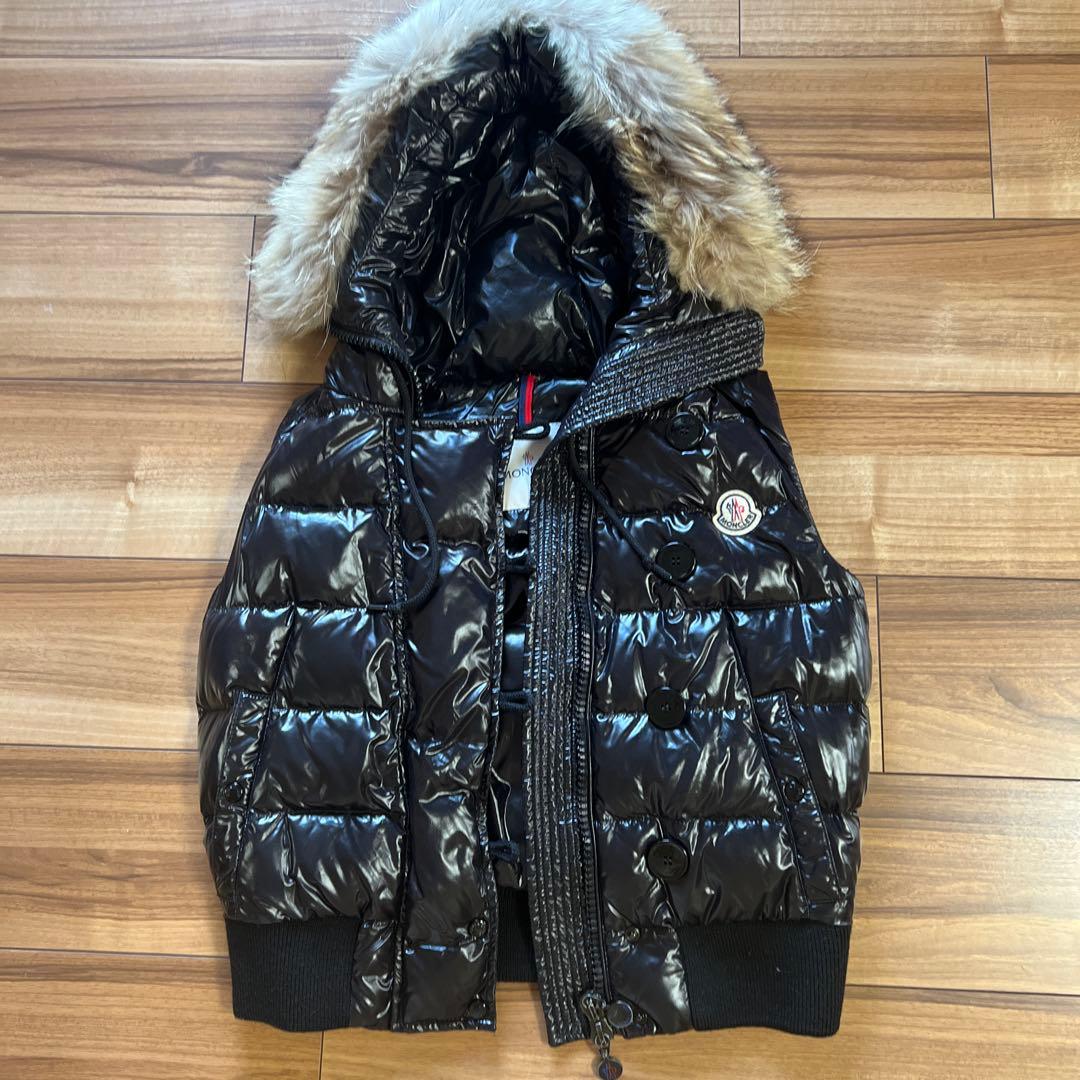 モンクレール　ファー付きダウンジャケット　S