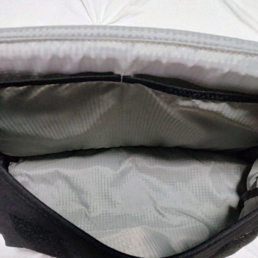 【極美品✨】モンベル メッセンジャーバック カメラバック 通勤 通学 A4収納可