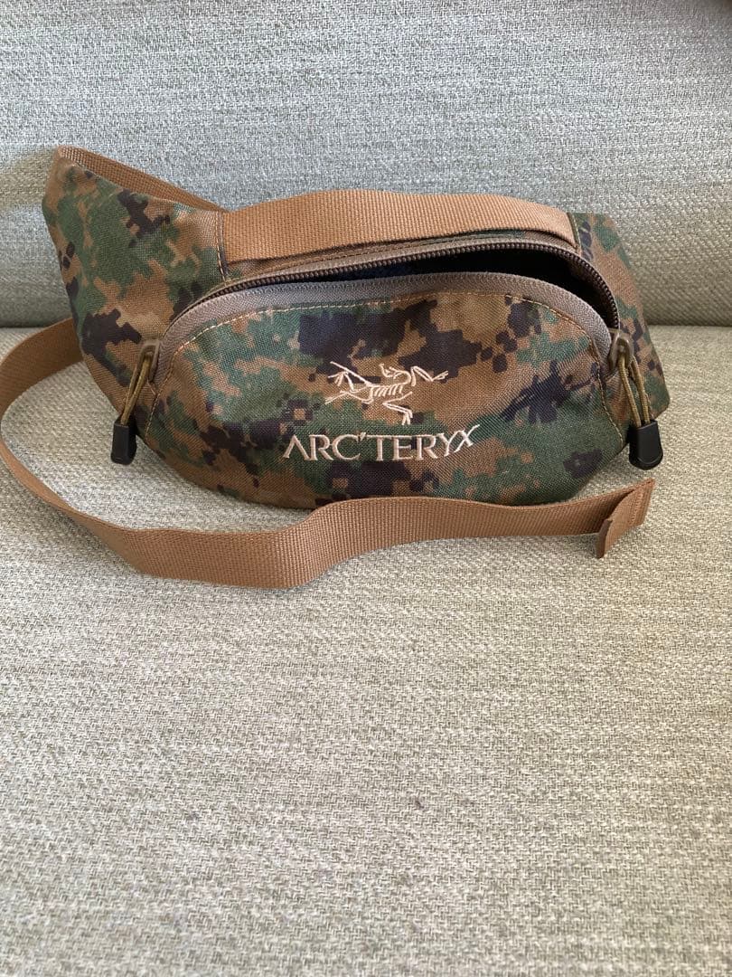 カナダ製ARC'TERYX LEAF Funny Pack