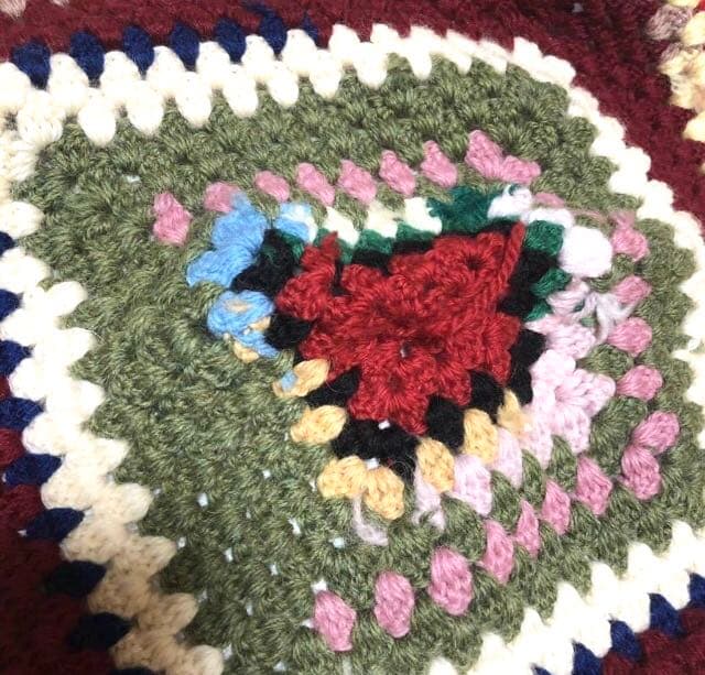 ■ハンドメイド■多用途・手編みニットカバー■赤ちゃん・ペット用・こたつ