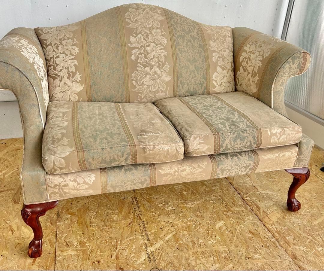 523 チェア イーセンアーレン ソファ 3人 猫脚 クラシック 大塚家具　b