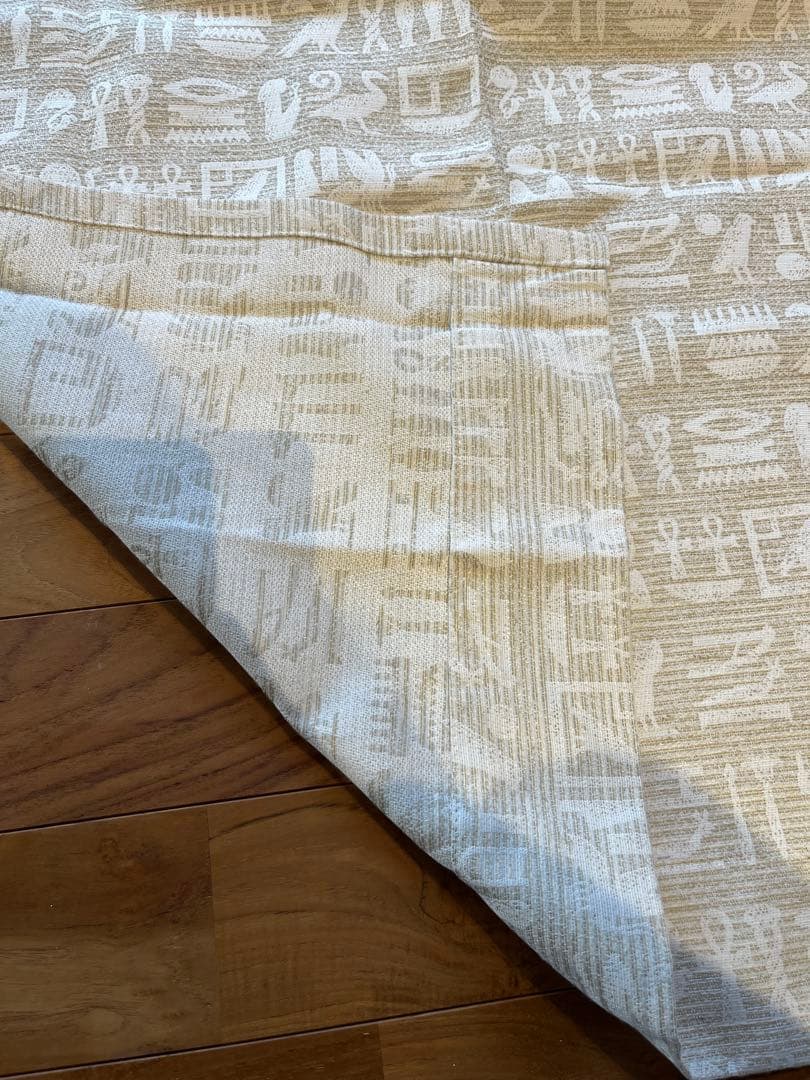 新品未使用★びっくりカーテン142×200両開き