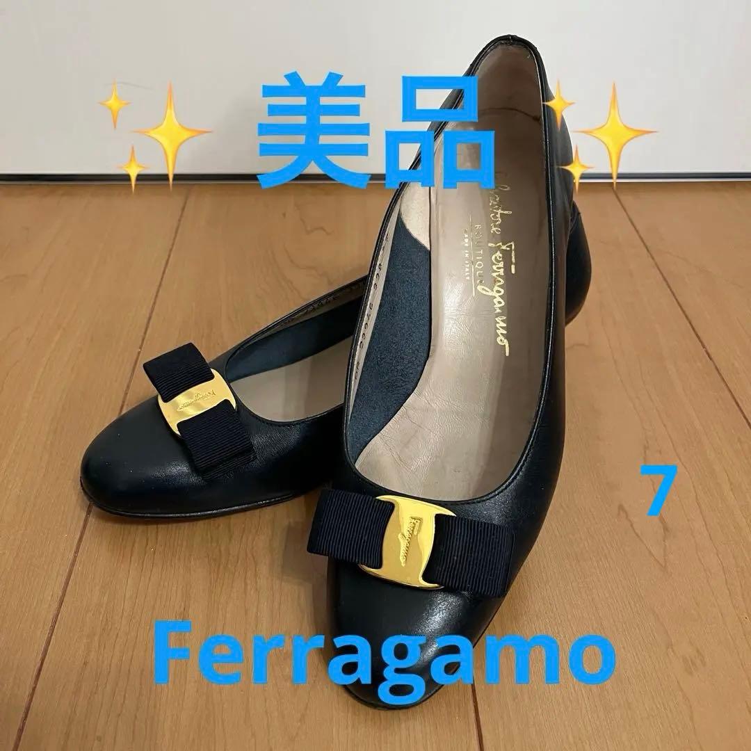 ✨ 美品 ✨ フェラガモ パンプス 紺色 7 24㌢
