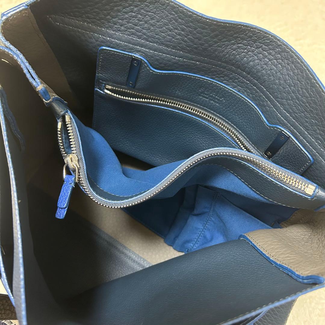 美品✨フルラ ジョーヴェ トートバッグ シボ革 大容量 ブルー グレー ネイビー