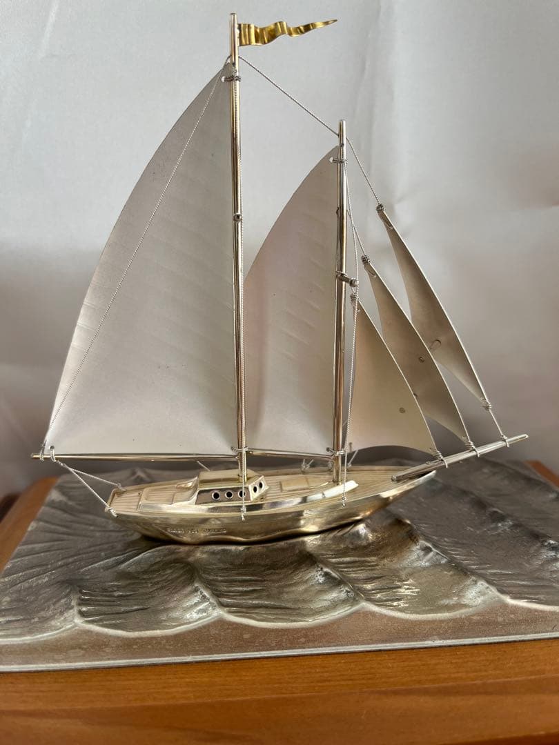 銀属製帆船模型 ガラスケース付き