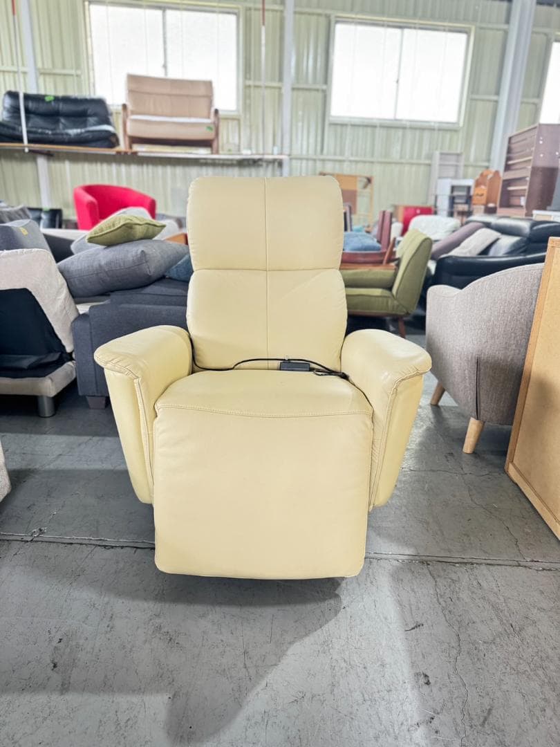 【濱田】電動リクライニングチェア クリーム色 s1057