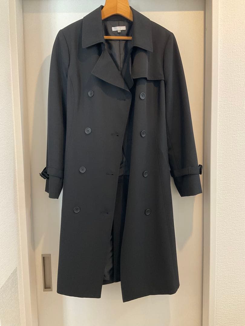 OverE ブラックトレンチコート　サイズ90