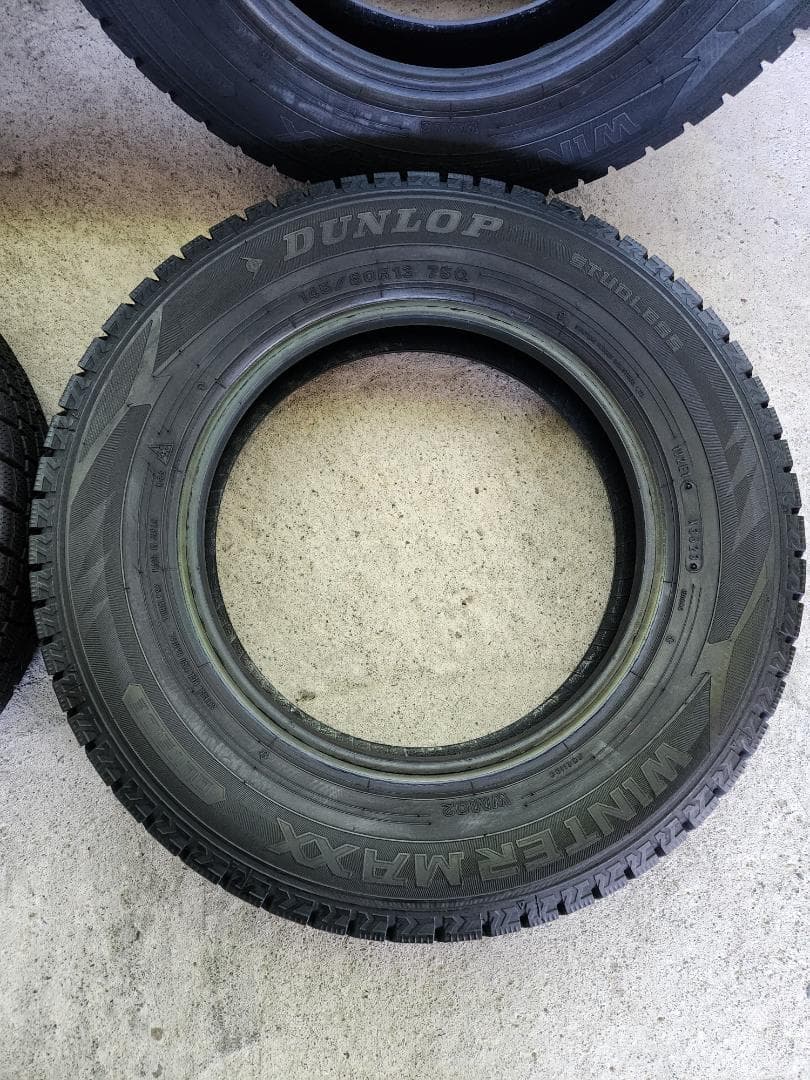 送料込☆2023年製ダンロップ タイヤ145/80R13日本製☆4本
