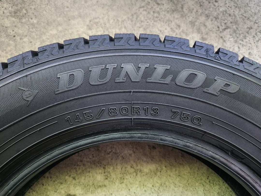 送料込☆2023年製ダンロップ タイヤ145/80R13日本製☆4本