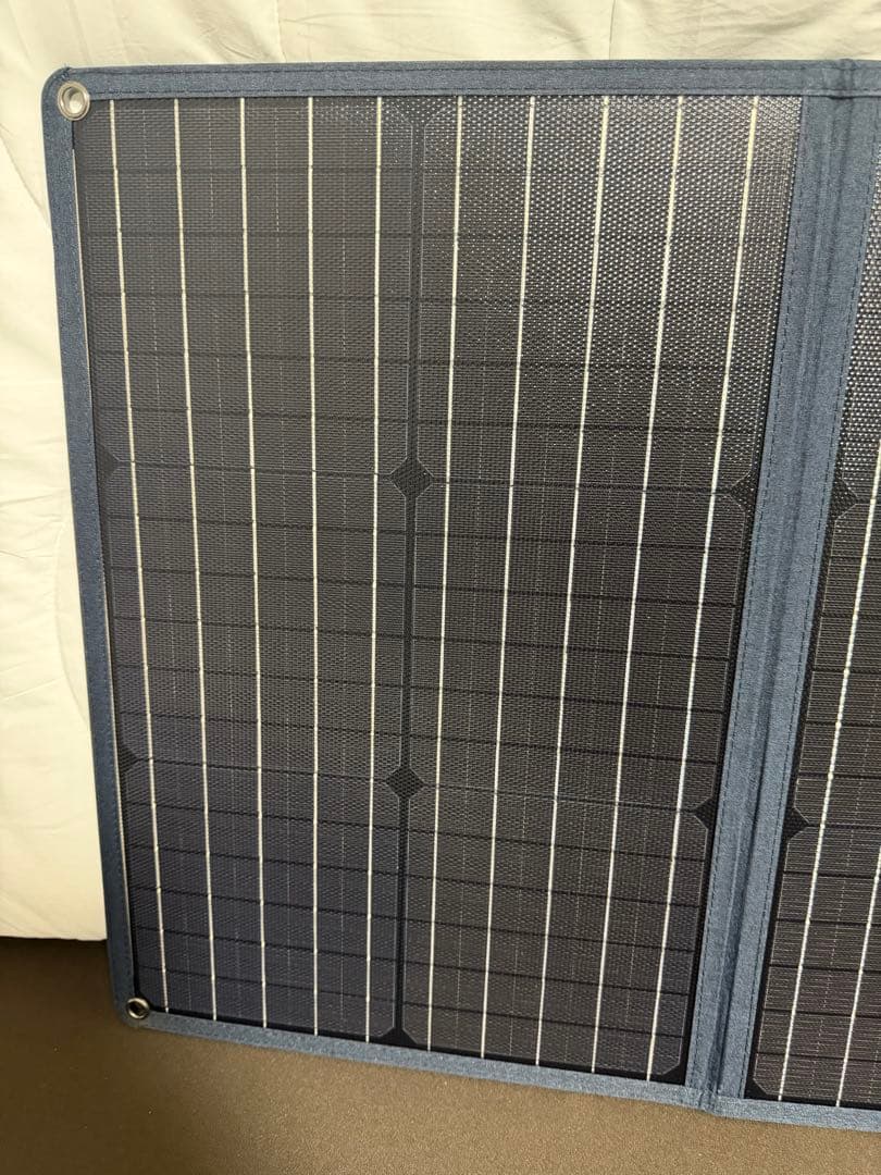 Anker PowerSolar 100W ソーラーパネル　マジック跡有