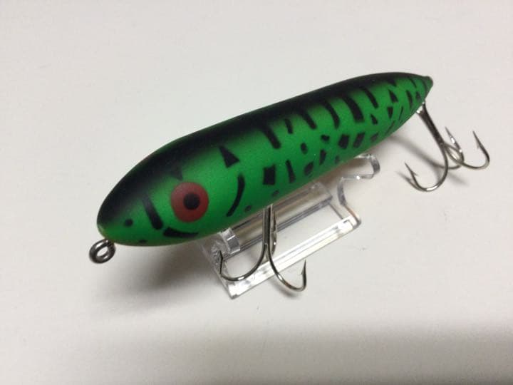 へドン　オールドルアー　ザラZARA