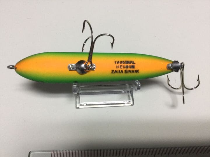 へドン　オールドルアー　ザラZARA