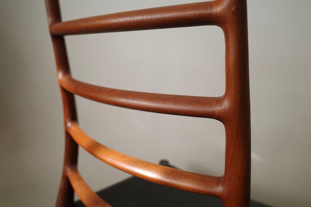 美品【ヴィンテージ モラー82】チーク 座面新品 / yチェア