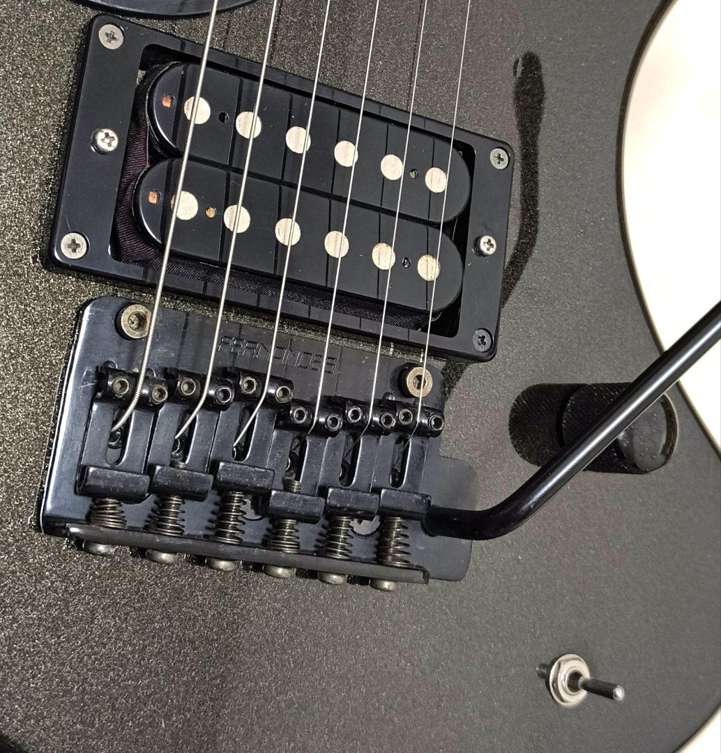 【超美品】ZO-3 芸達者 MB アンプ内蔵ミニギター 専用ソフトケース付