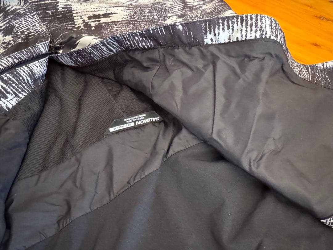 SALOMON 迷彩スノーボードウェア XL 【ほぼ新品】