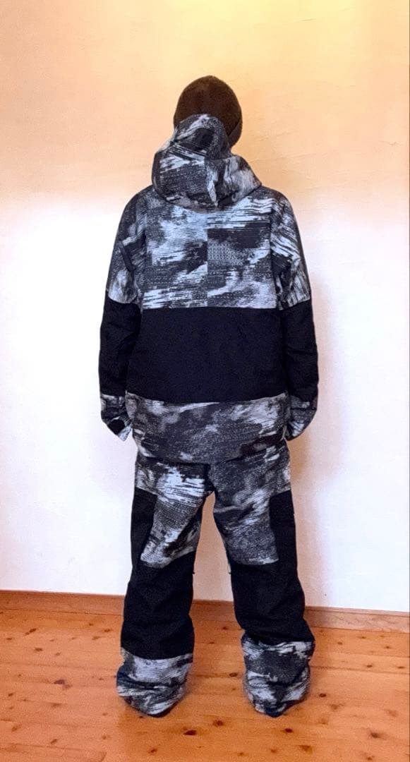 SALOMON 迷彩スノーボードウェア XL 【ほぼ新品】