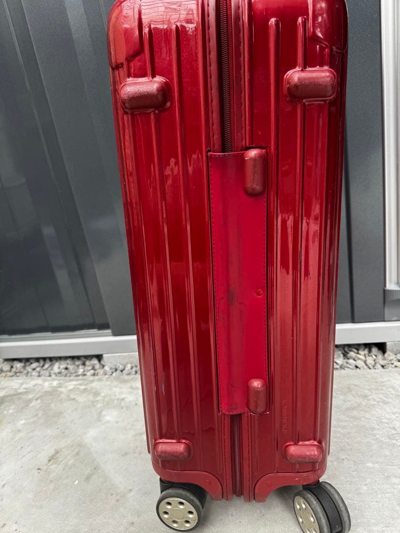 リモワ　サルサデラックス　63L 4輪