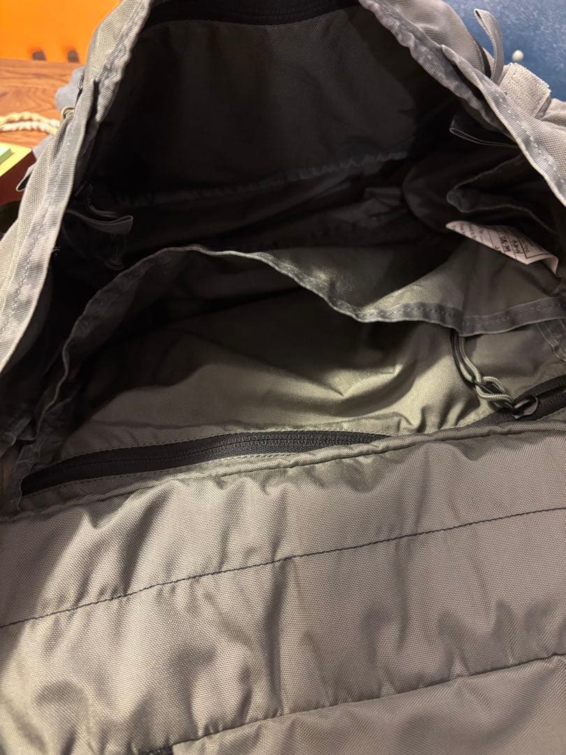 山*郎様 MYSTERY RANCH アメリカ インベーダー メッセンジャーバッ