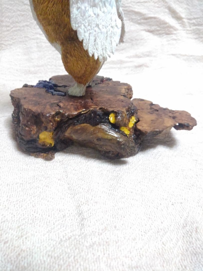 木彫りのコーギー天使への階段