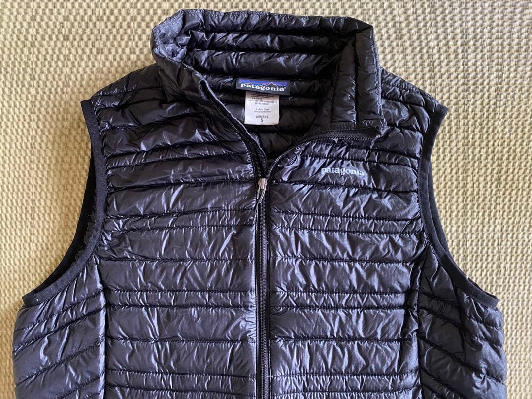 patagonia パタゴニア　廃番　ウィメンズ・ウルトラライト・ダウン・ベスト