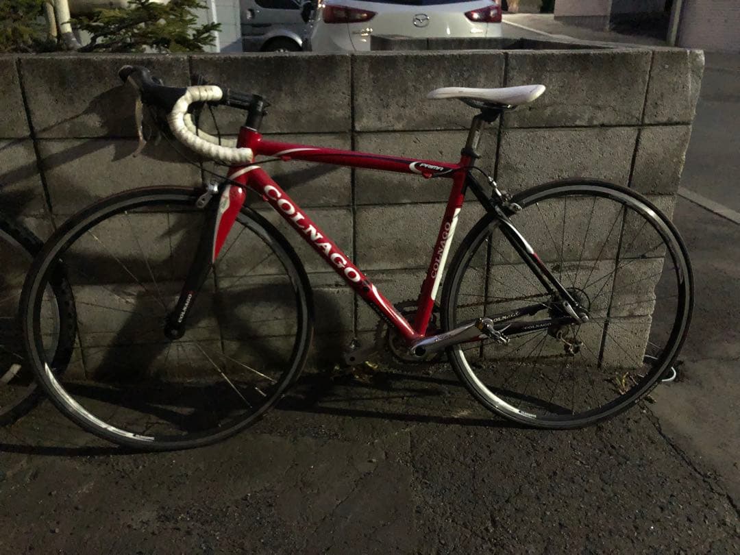コルナゴ 赤 アルミニウム フレーム ロードバイク