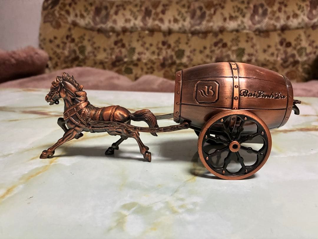 欧州製オブジェ　アンティーク　ライター　馬車樽を引く馬　午年　銅色　馬車型　美品