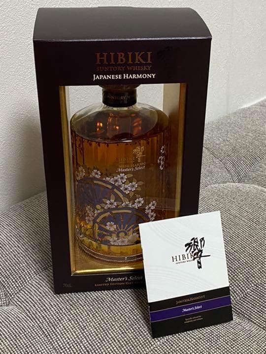 《日本未発売》サントリー響 マスターズセレクト 匠 限定ボトル 700ml 1本