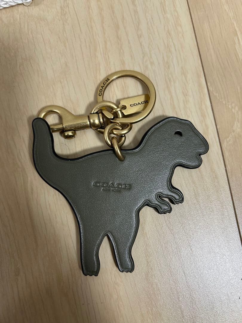 coach レキシー バッグ チャーム　YOASOBI 幾田りら　アイドル