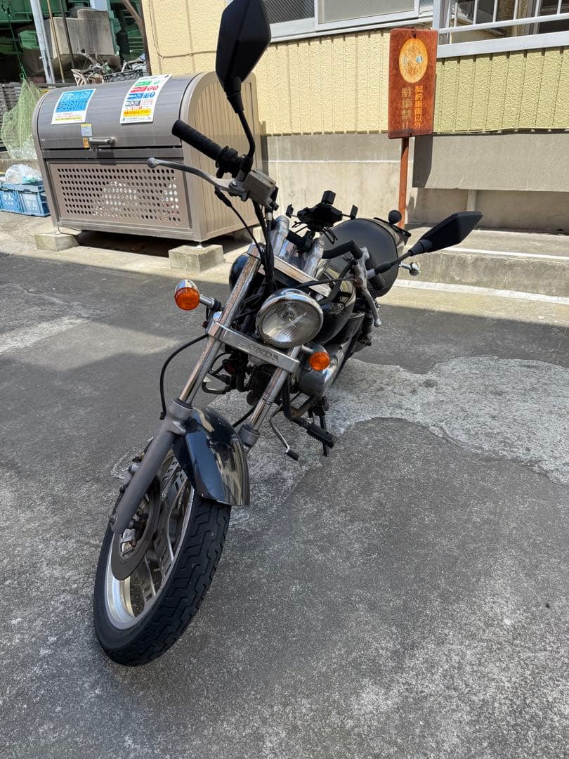 へる HONDA マグナ50