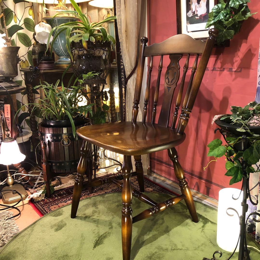 あっちゃん55 キツツキマーク　ヴィンテージ ウィングバックたチェア