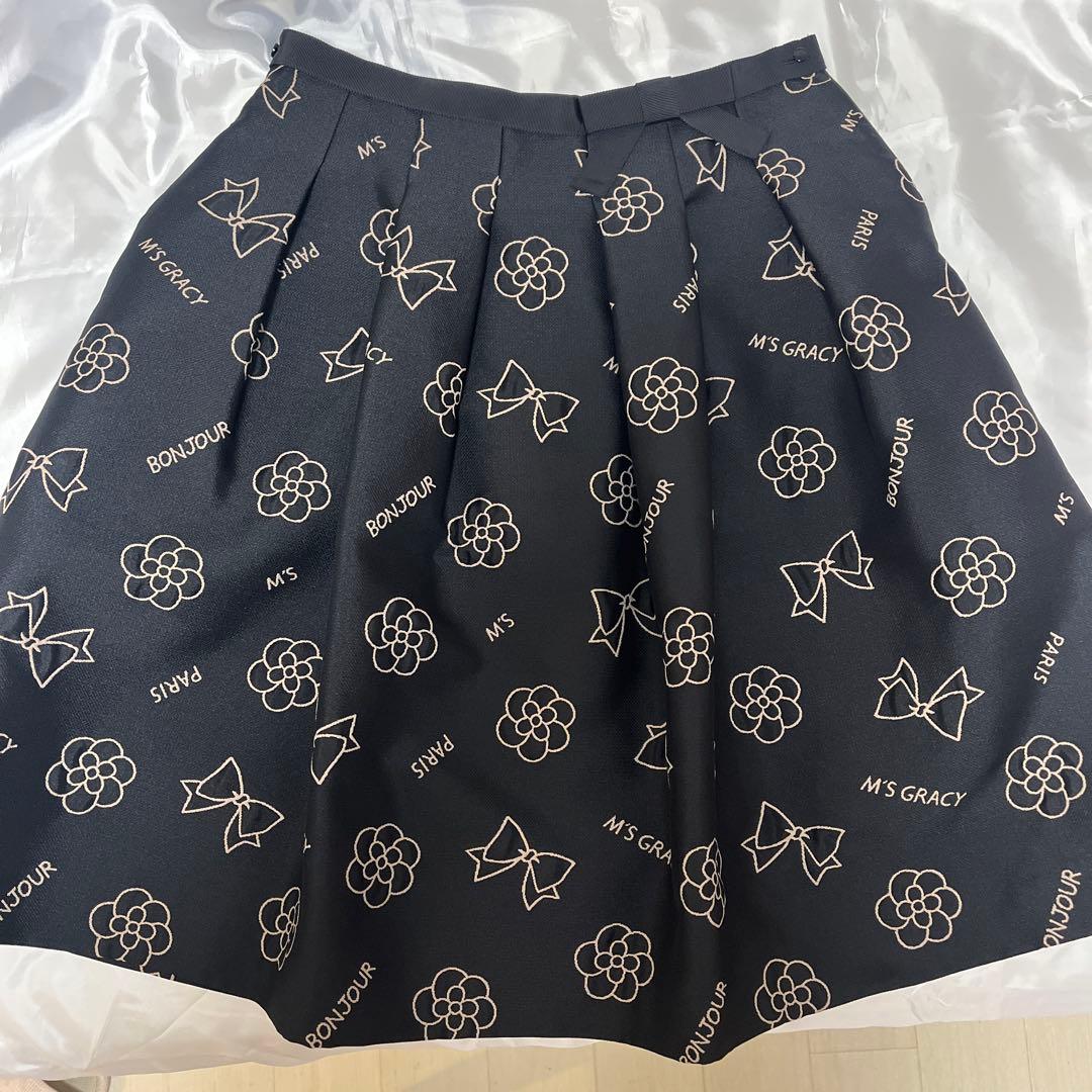 エムズグレイシー　フレアースカート