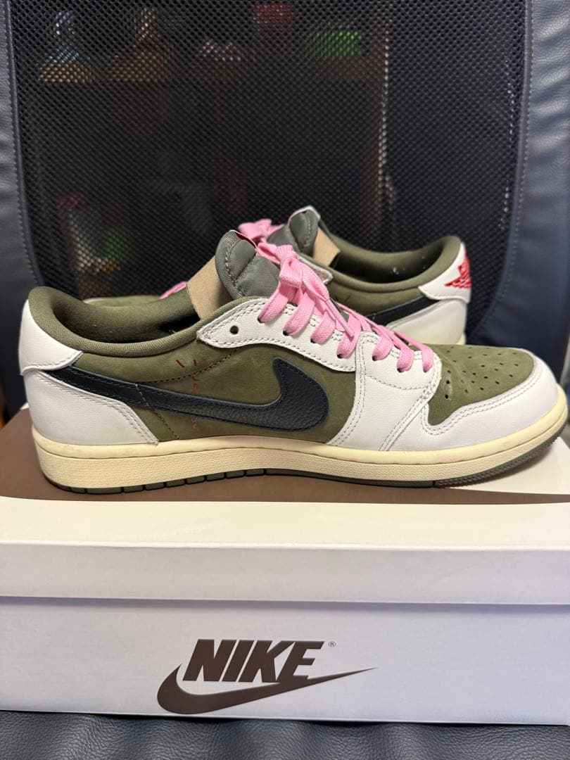 TravisScott × Air Jordan 1 Low