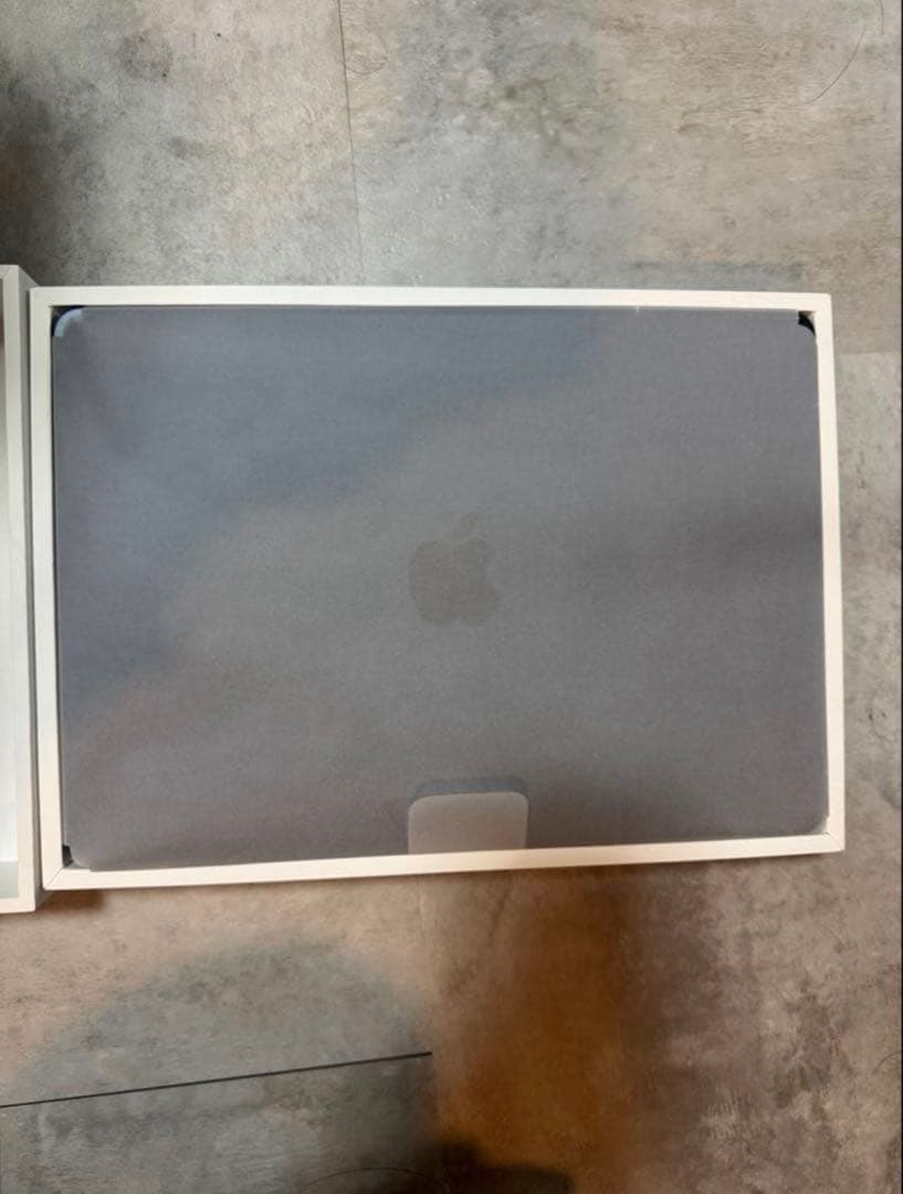 MacBook Air 13インチ M4チップ 256GB