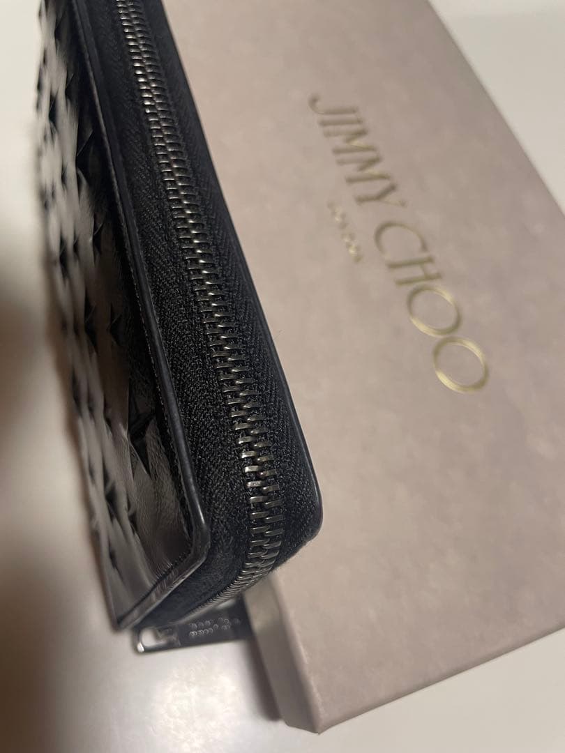 としJIMMY CHOO ブラック 星型スタッズ 長財布