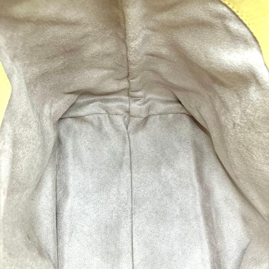 JIMMY CHOO ジミーチュウ　トートバッグ　スタースタッズ　サシャS 黄