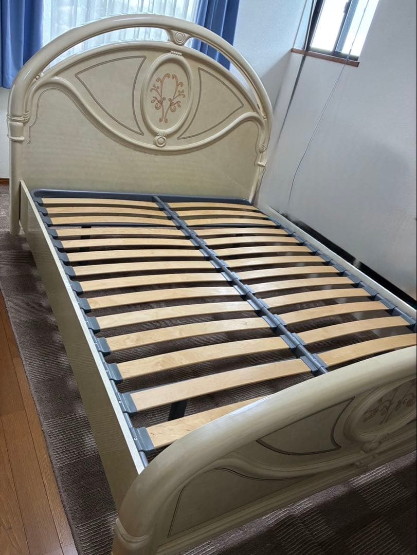 サルタレッリフローレンス　クイーンベッドフレーム