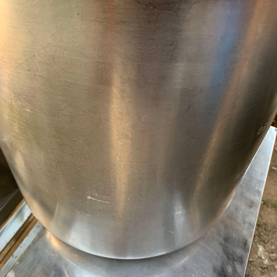 寸胴鍋【ステンレス製】 蓋付き 42cm外側　内側　計量目盛付き　取っ手付き