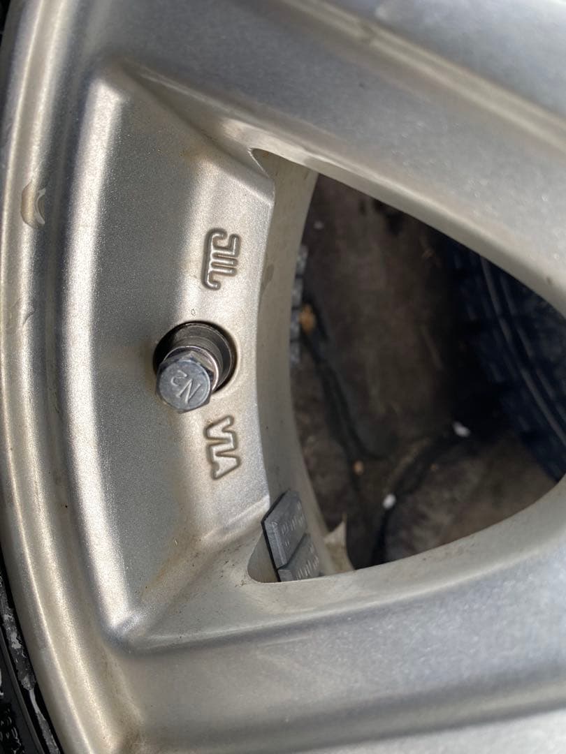 155 65R13 ① スタッドレスタイヤ　溝多め ダンロップ2本 ワゴンR等