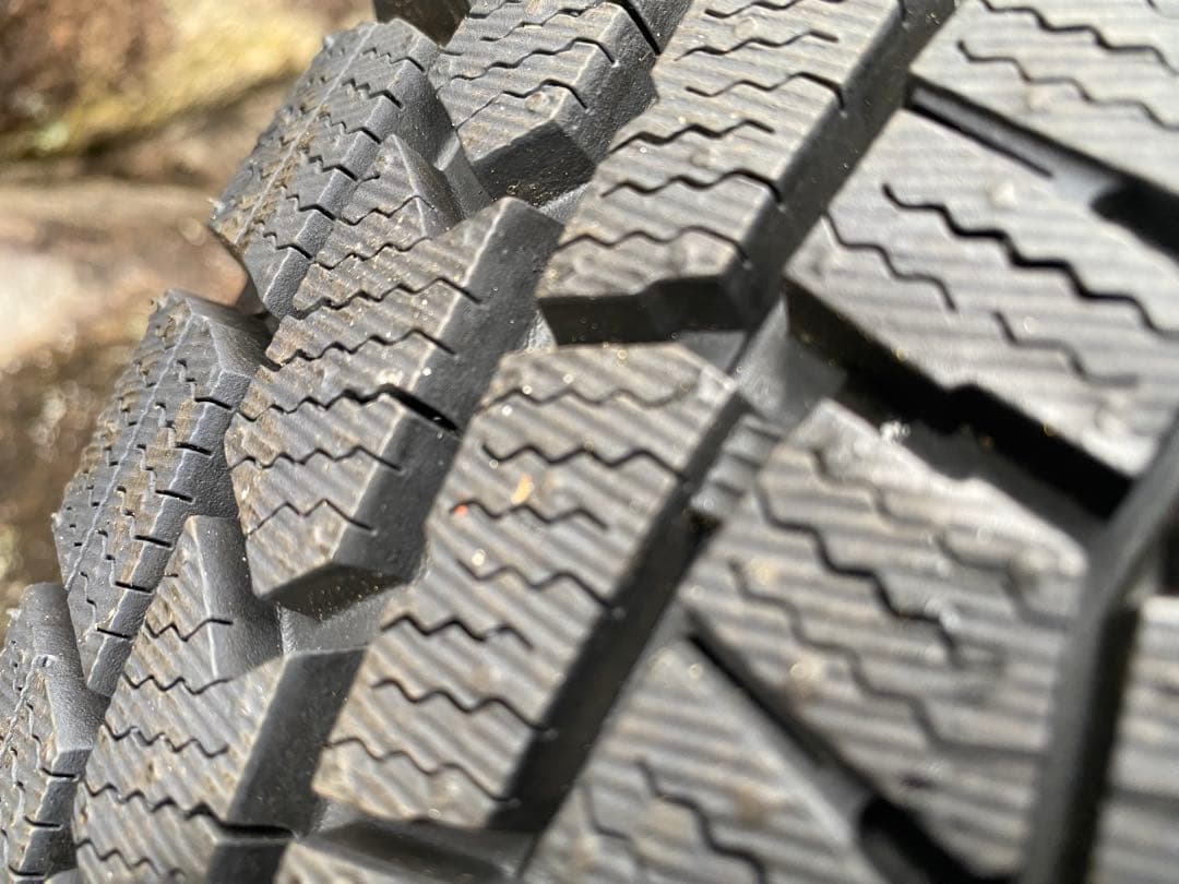 155 65R13 ① スタッドレスタイヤ　溝多め ダンロップ2本 ワゴンR等