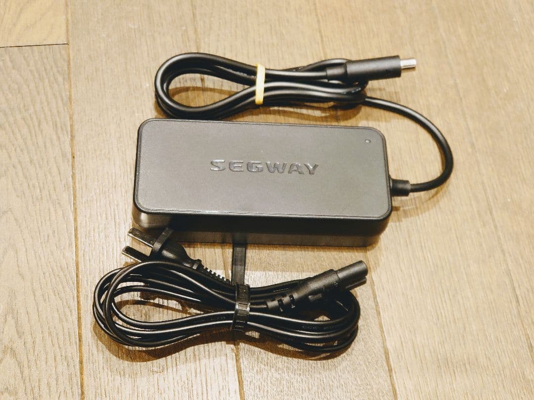 【美品】Segway-Ninebot Kickscooter E22